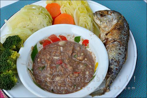 น้ำพริกกะปิ กับปลาทูทอด เมนูอาหารไทยอร่อยๆ