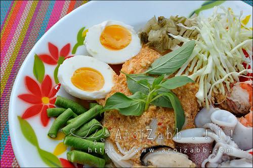 ขนมจีนทะเลเดือด วิธีทำเมนูอาหารง่ายๆ กินเอง