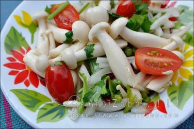 ยำเห็ดชิเมจิ วิธีทำเมนูอาหารง่ายๆ กินเอง