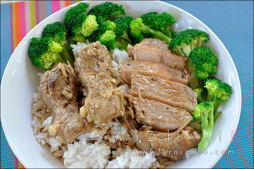 ข้าวซี่โครงหมูอบจานนี้ อะไรเด่นกว่ากัน หมู กับผัก